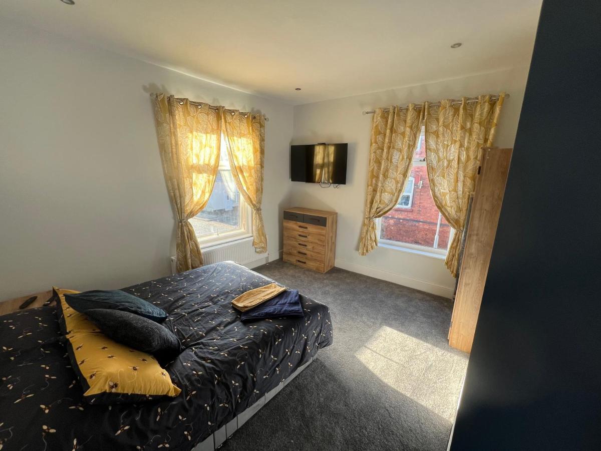 Luxury 2 Bed Apartment Great Location Stoke-on-Trent Ngoại thất bức ảnh